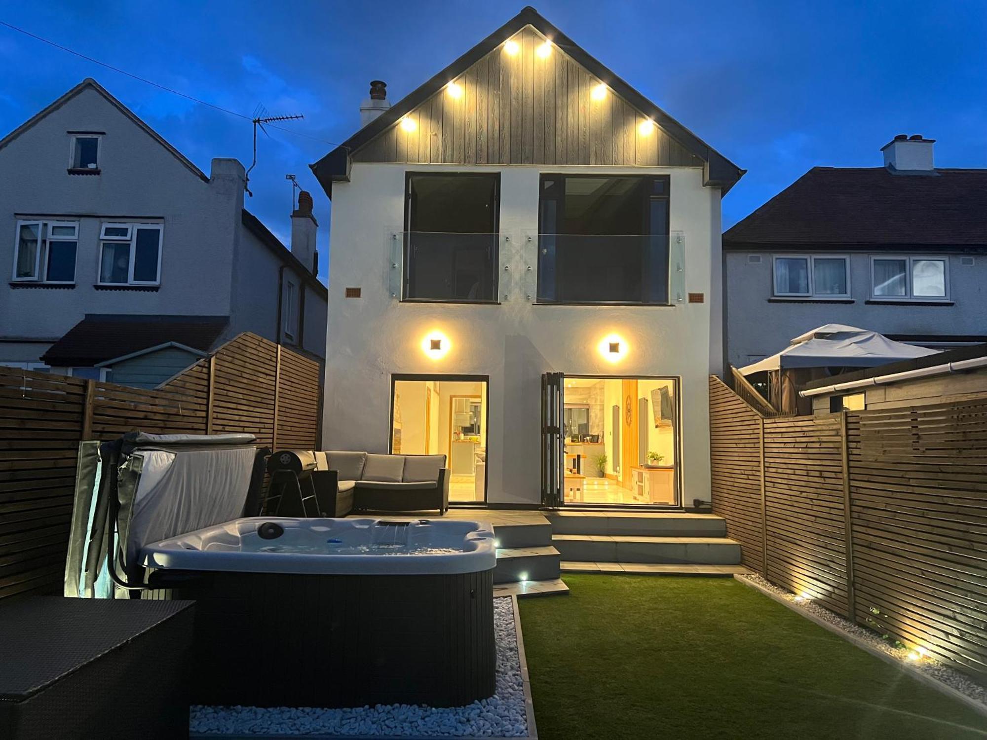 Broadway Beach Home With Hot Tub خليج هيرن المظهر الخارجي الصورة